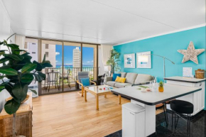 Waikiki Beach Ocean View King Bed & Free Parking